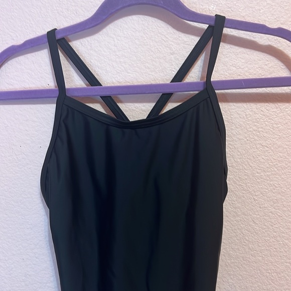Sporti Thin Strap Athletic One Piece Swimsuit for Lap Swimming. Size S - Picture 4 of 11